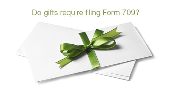 White envelopes with a green bow - Do gifts require filing Form709?