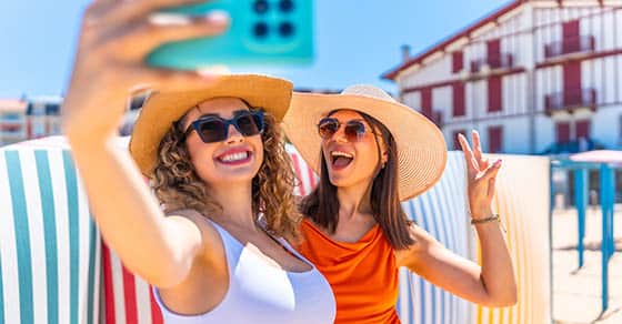 If your employees don’t use their paid time off (PTO) benefits, you may have a problem. Summer is a good time to revisit your policies and address the hidden risks of unused PTO.